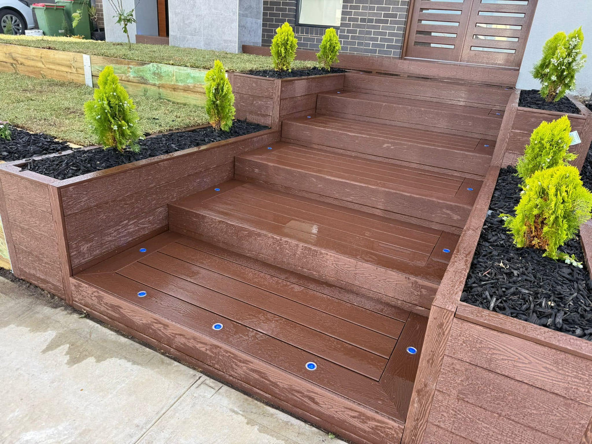 Composite Decking - Red 140 x 25 x 5.4m
