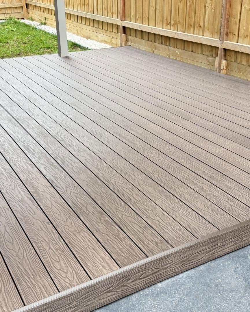 Composite Decking - Brown 140 x 25 x 5.4m